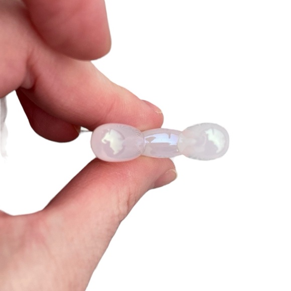 White Iridescent Multichrome Balloon Dog Bag Charm Keychain - Picture 5 of 10